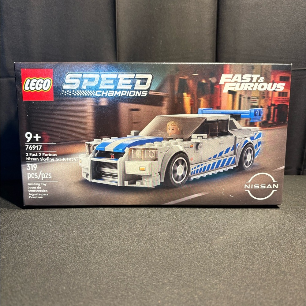 LEGO Speed Champions White and Blue Nissan Skyline GT-R Building Set